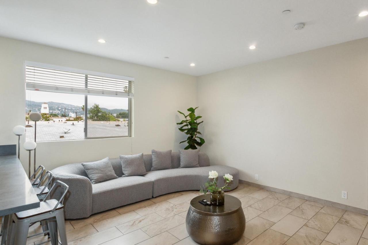 Gold Point Hollywood Apartments Los Angeles Exterior photo