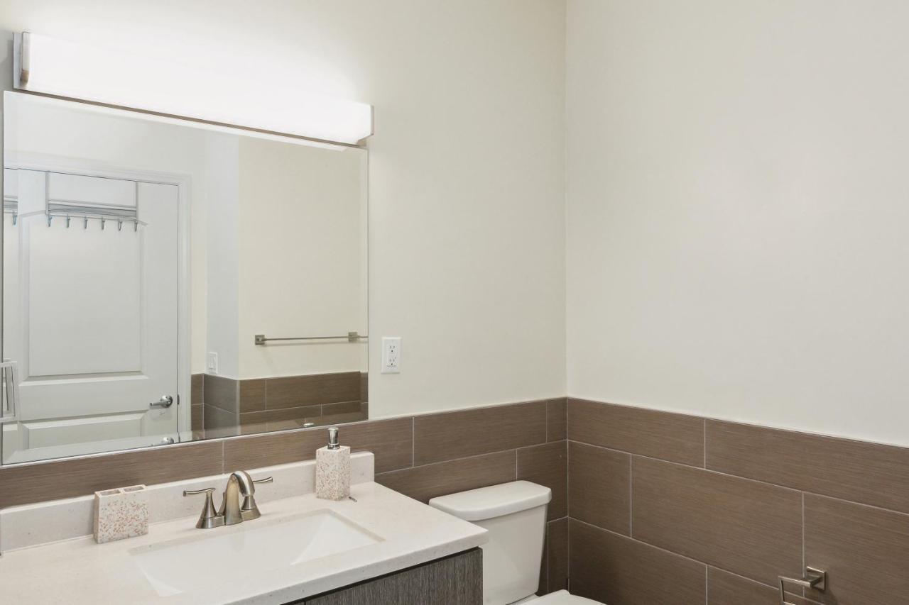 Gold Point Hollywood Apartments Los Angeles Exterior photo